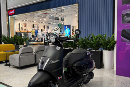 THANH LỊCH XUỐNG PHỐ CÙNG DJANGO CAFÉ RACER