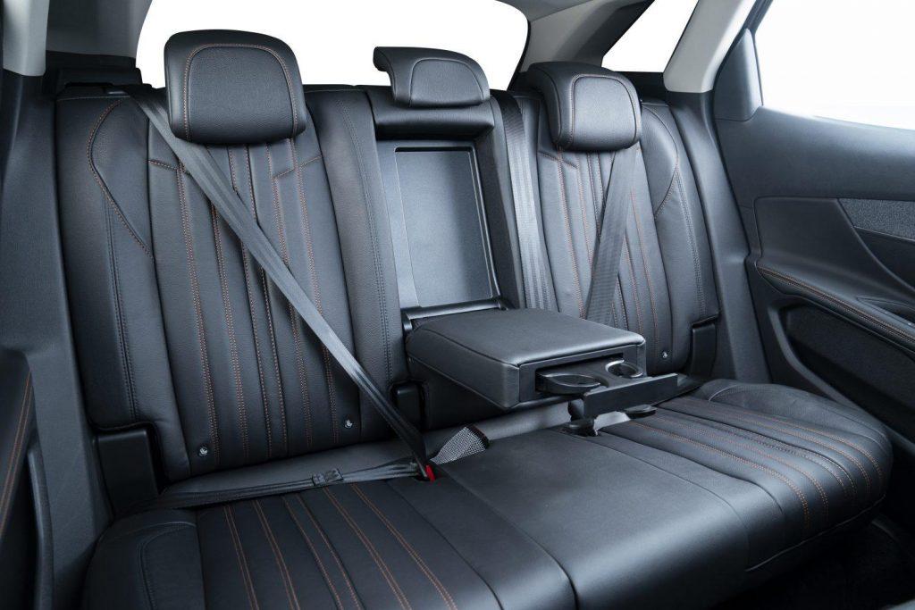 Hàng ghế sau New Peugeot 3008