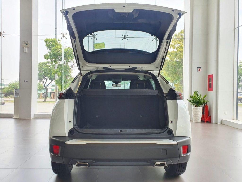 peugeot 2008 trắng