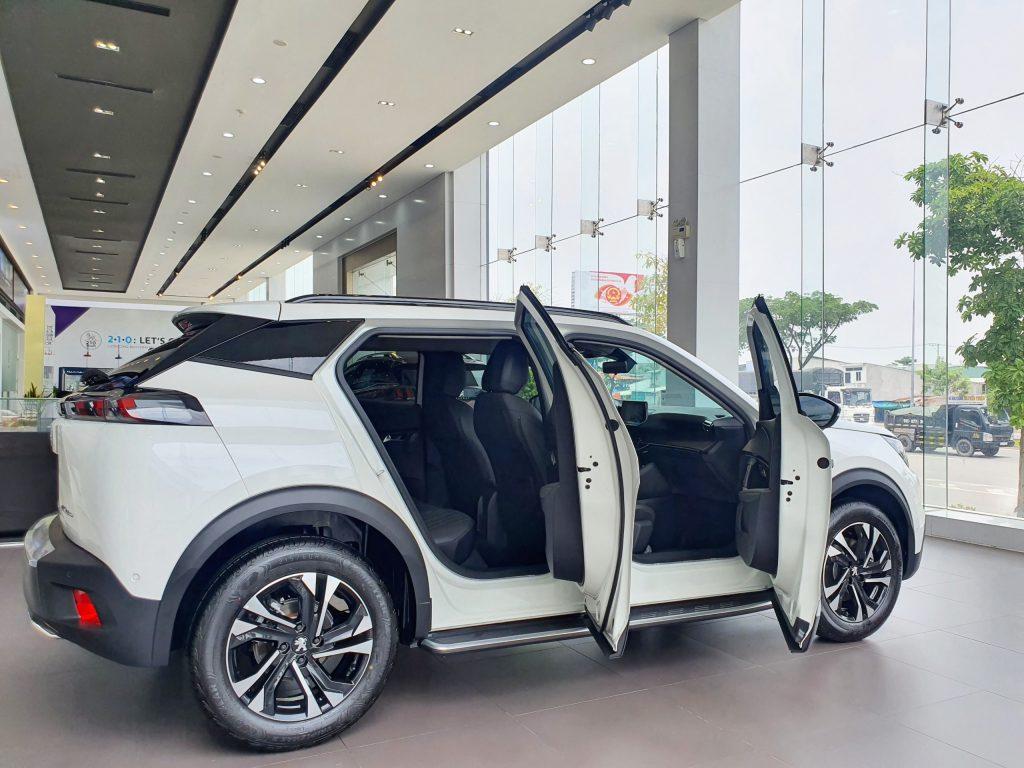 peugeot 2008 trắng
