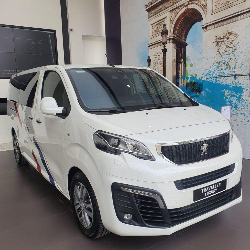 Peugeot Traveller Trắng