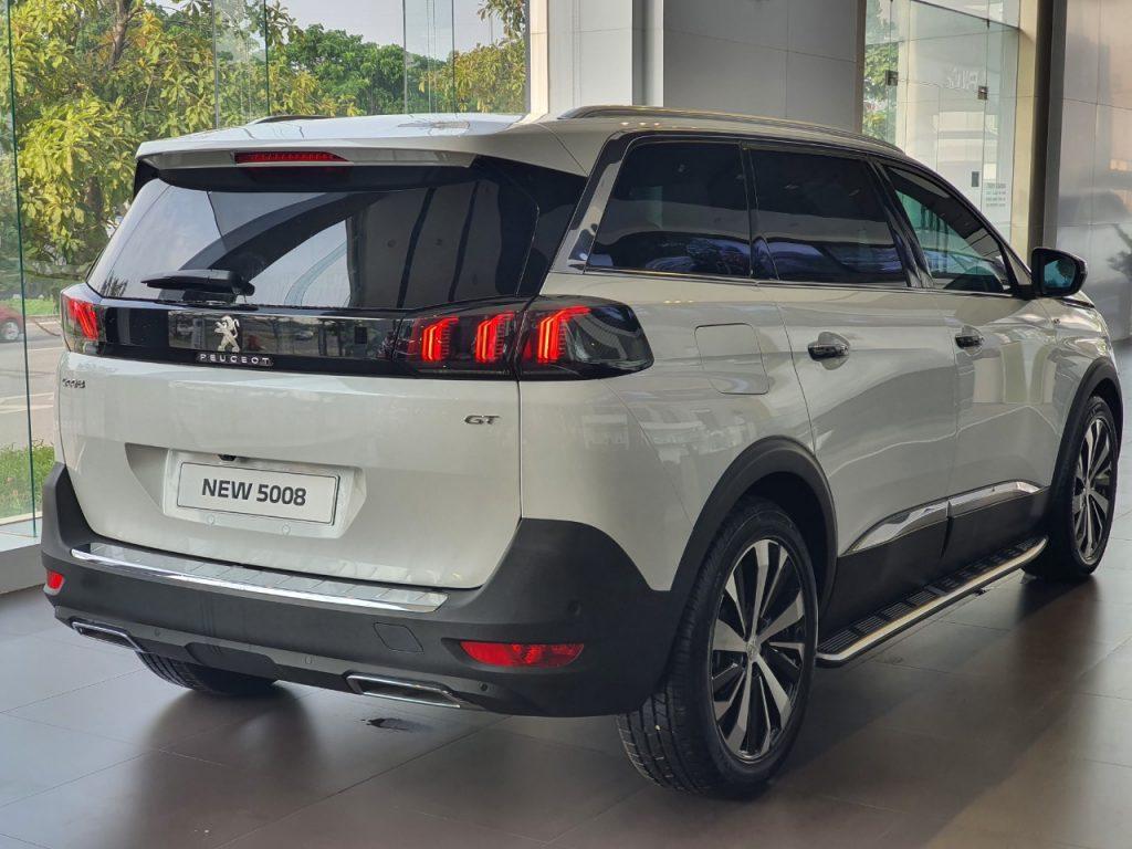 New peugeot 5008