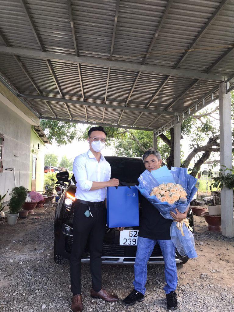 Giao Xe Tận Nhà Khách Hàng