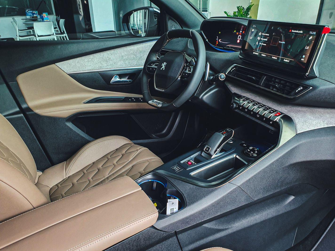 New-peugeot-3008-GT (1)