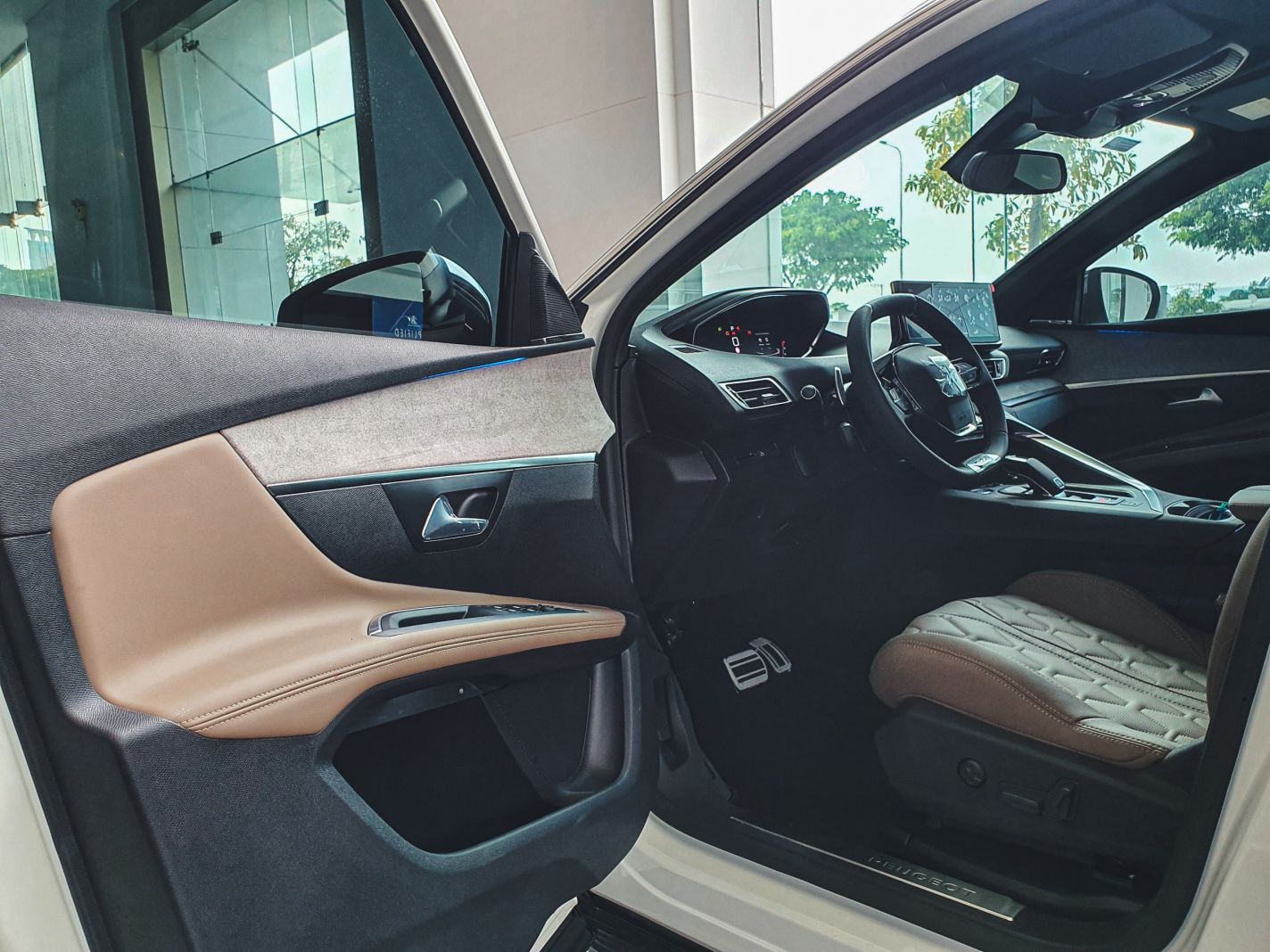 New-peugeot-3008-GT (4)