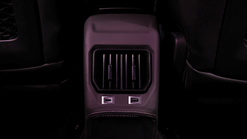 19. Cửa gió hàng ghế sau