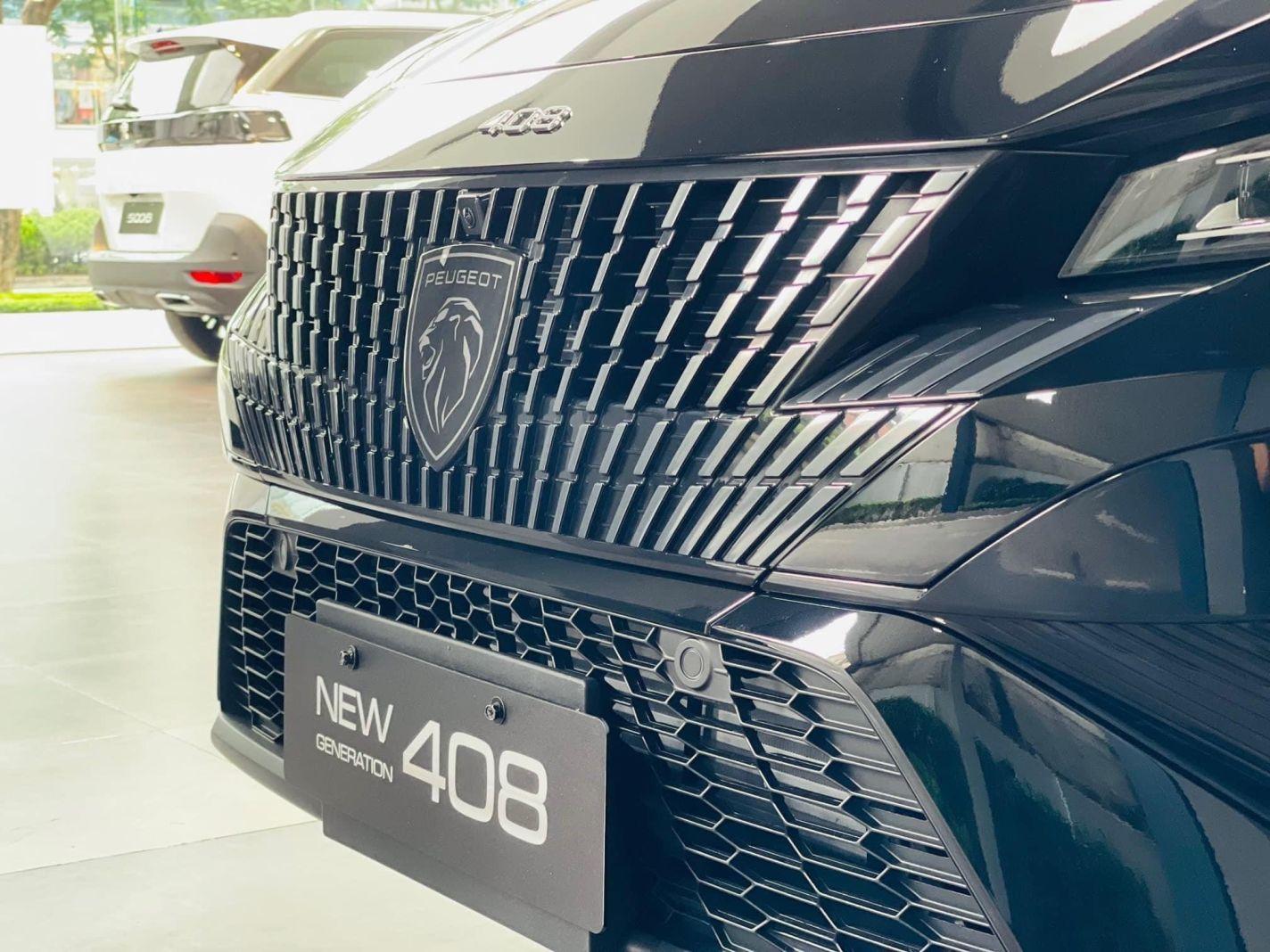 Peugeot-408-mau-den (13)