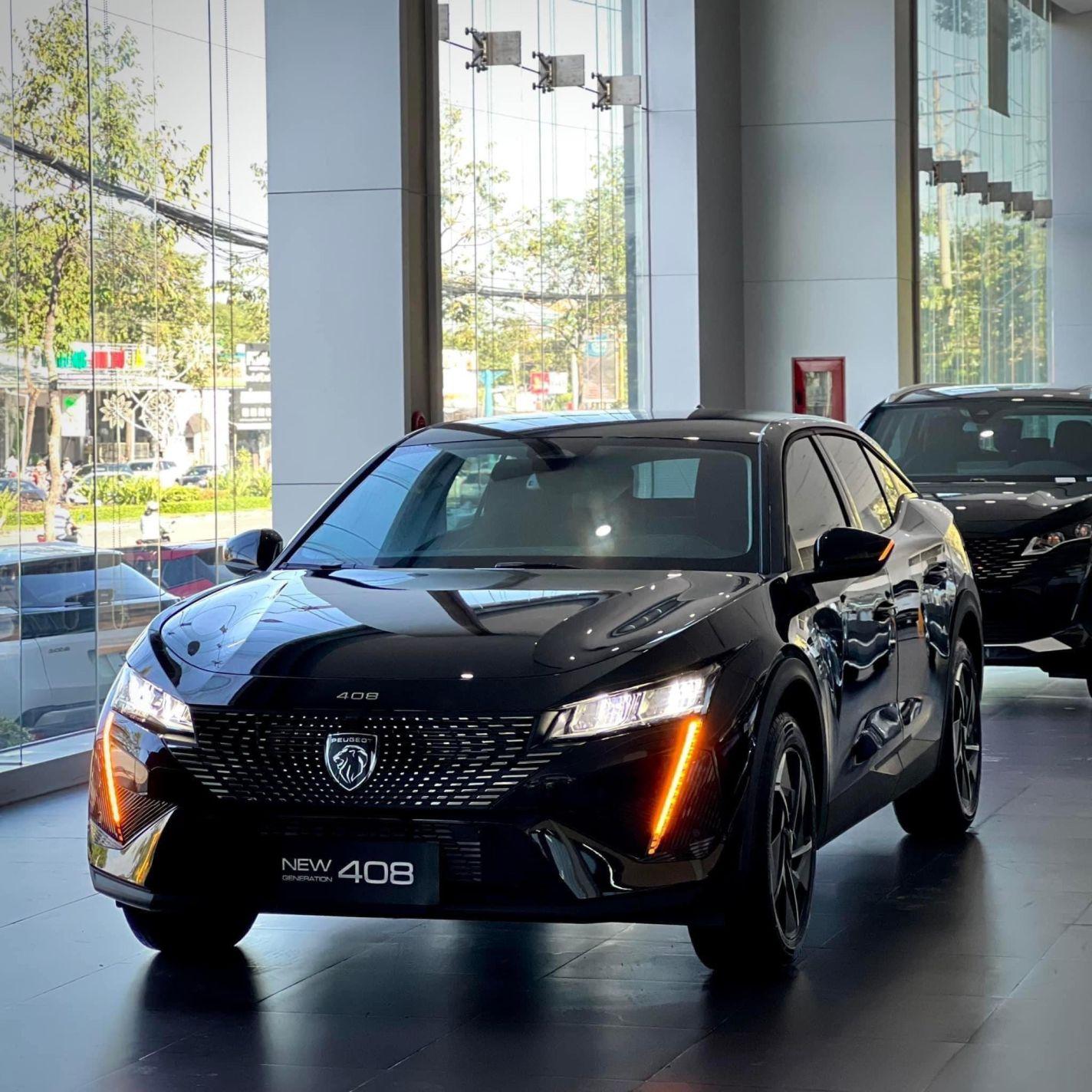 Peugeot-408-mau-den (5)