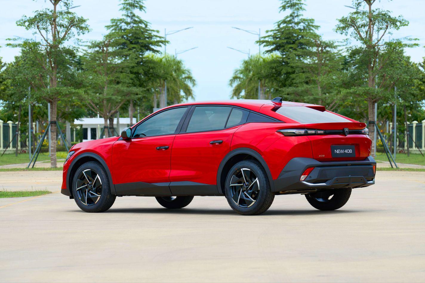 Peugeot 408 màu đỏ (3)