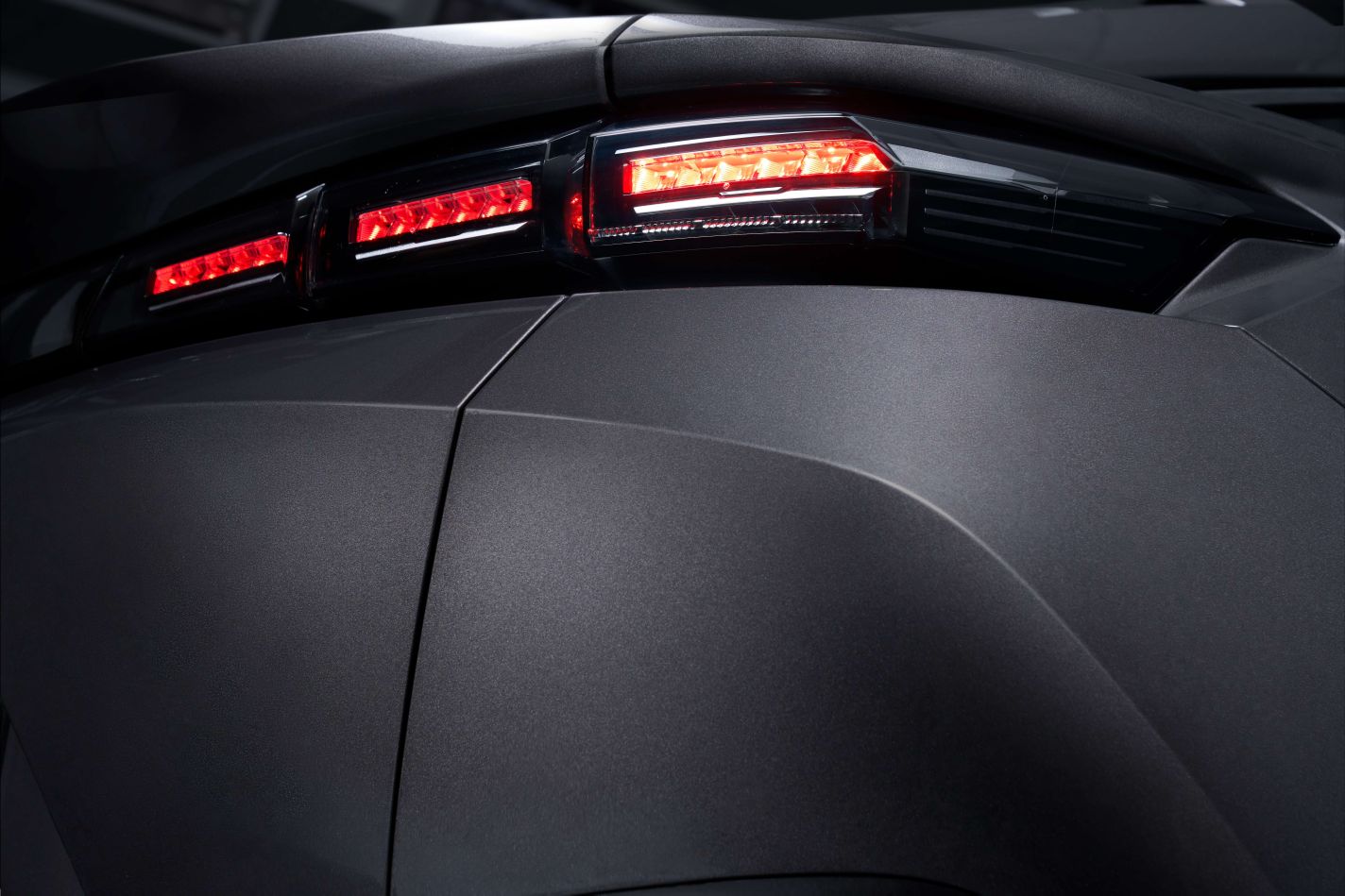 Peugeot 408 màu xám (13)