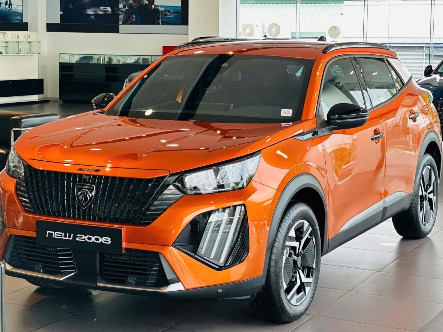 Peugeot 2008 màu cam