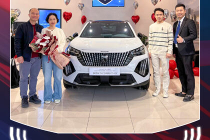 NEW PEUGEOT 2008 ĐƯỢC BÀN GIAO ĐẾN NHỮNG KHÁCH HÀNG ĐẦU TIÊN
