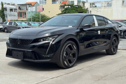 CHÍNH THỨC RA MẮT PEUGEOT 408 LEGEND EDITION