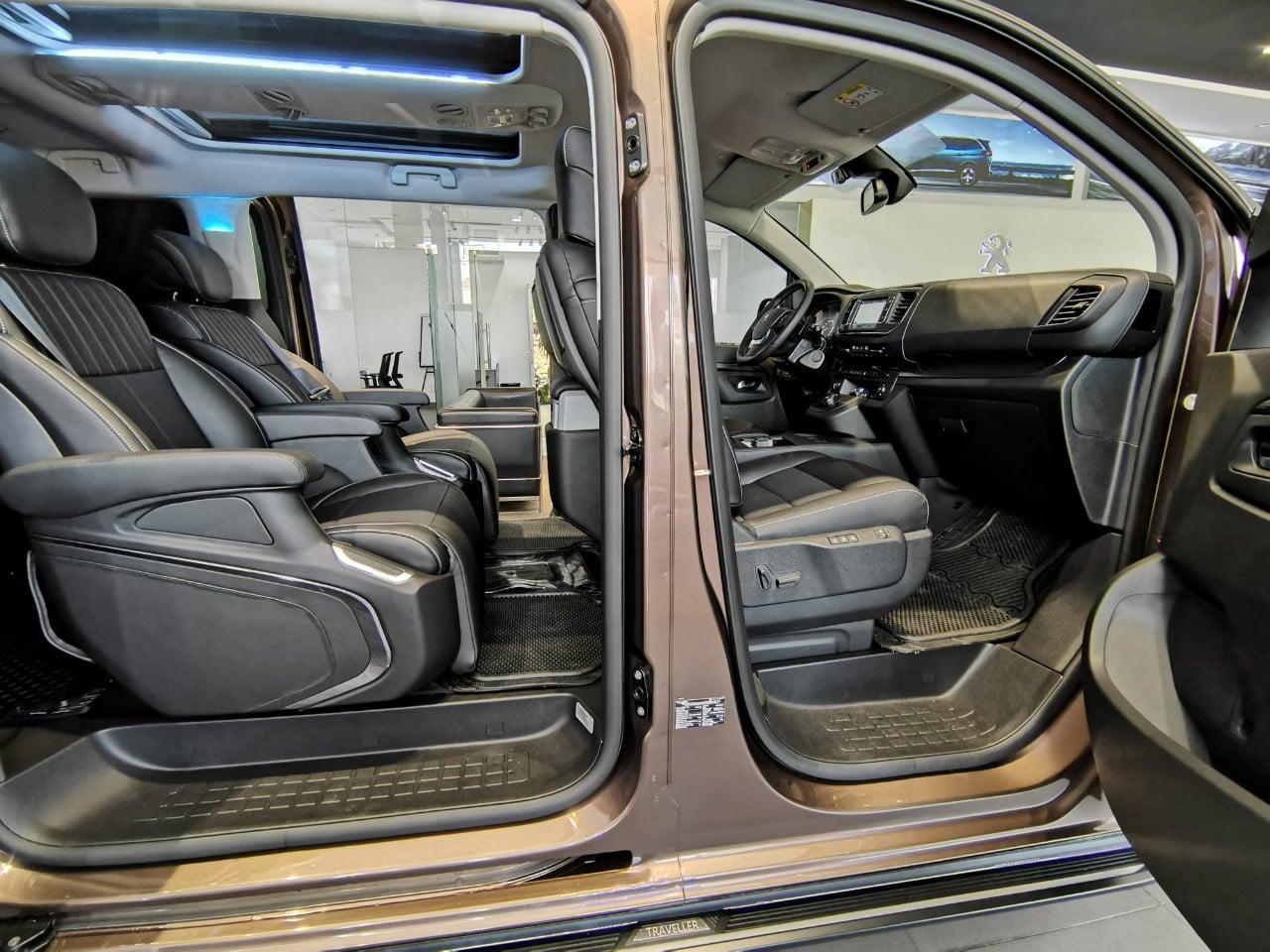peugeot-traveller-premium (14)