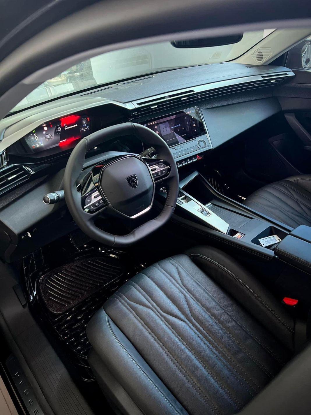 Peugeot-408-mau-den (4)