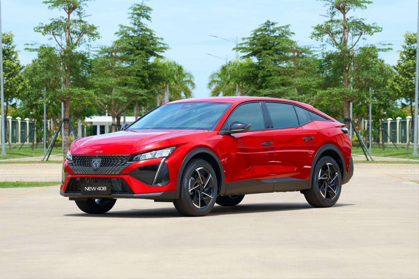 Peugeot 408 màu đỏ (1)