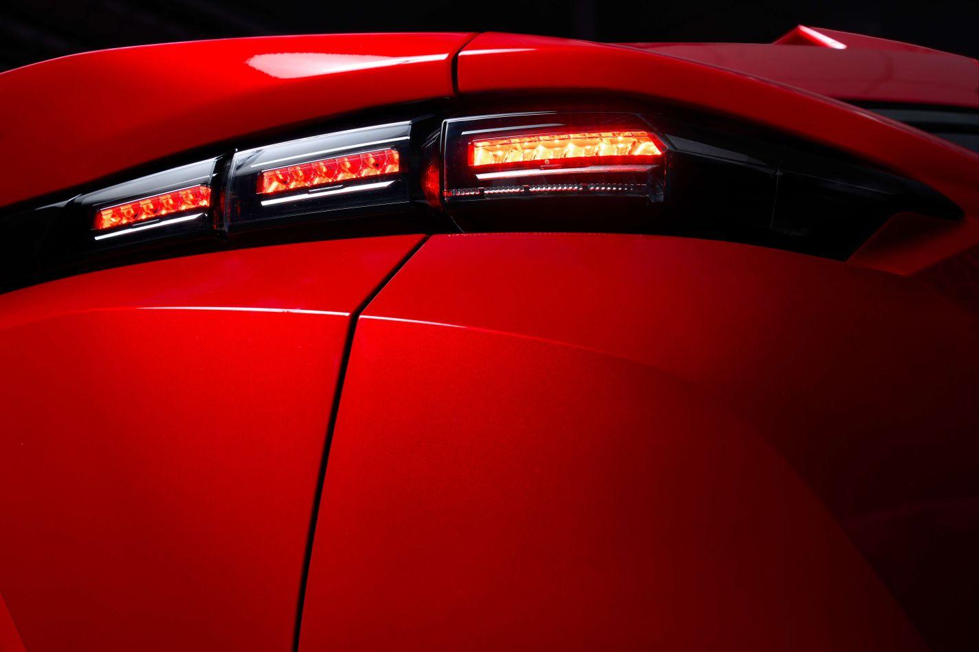 Peugeot 408 màu đỏ (8)