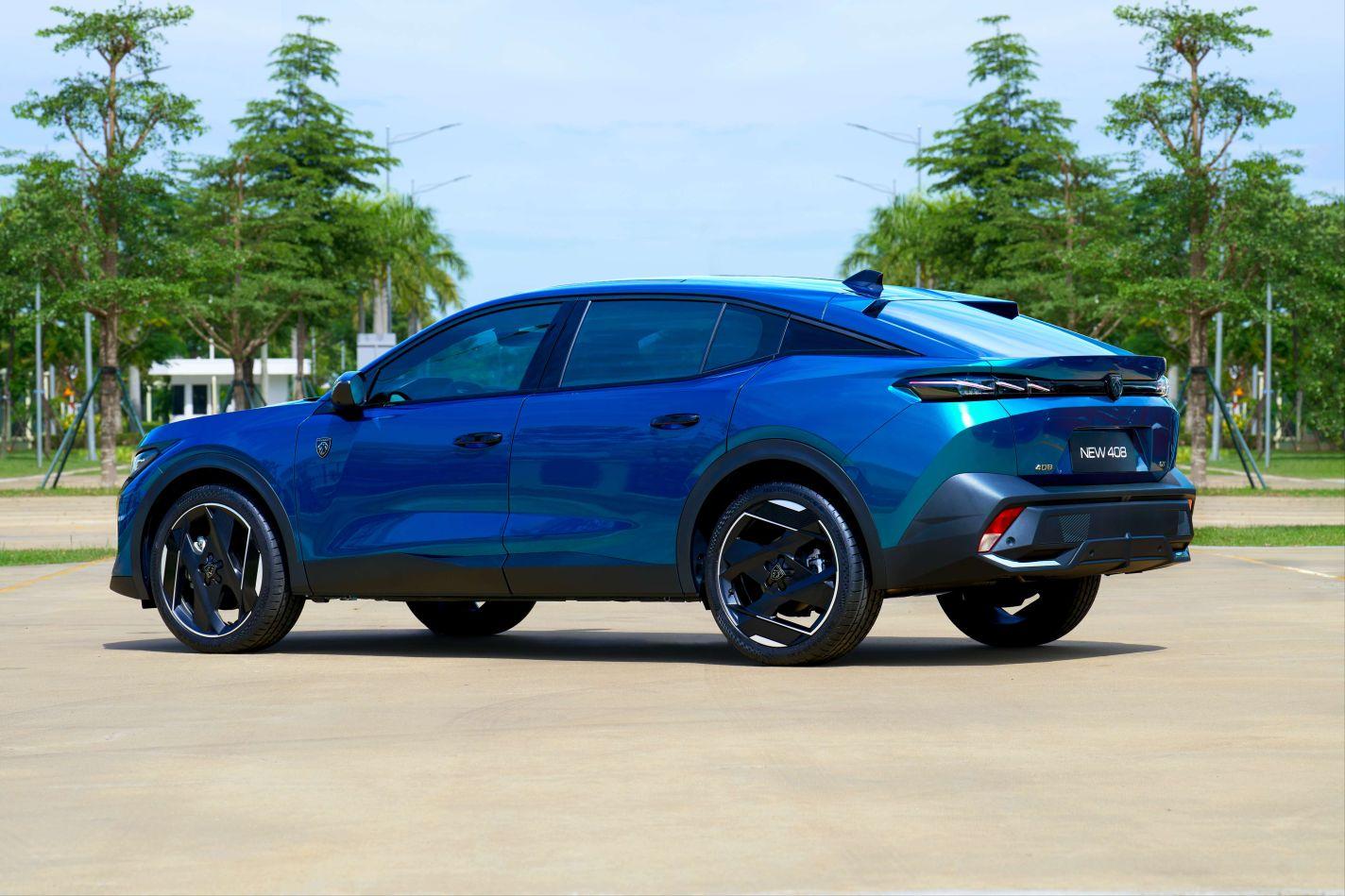 Peugeot-408-mau-xanh (4)